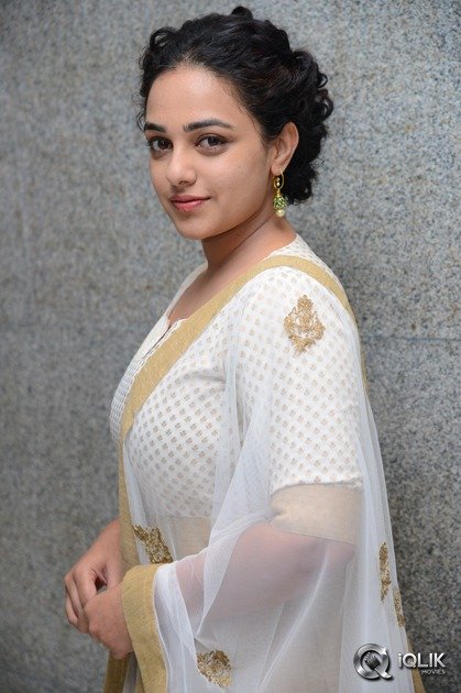 Nithya-Menen-At-100-Days-of-Love-Movie-Release-Date-Press-Meet